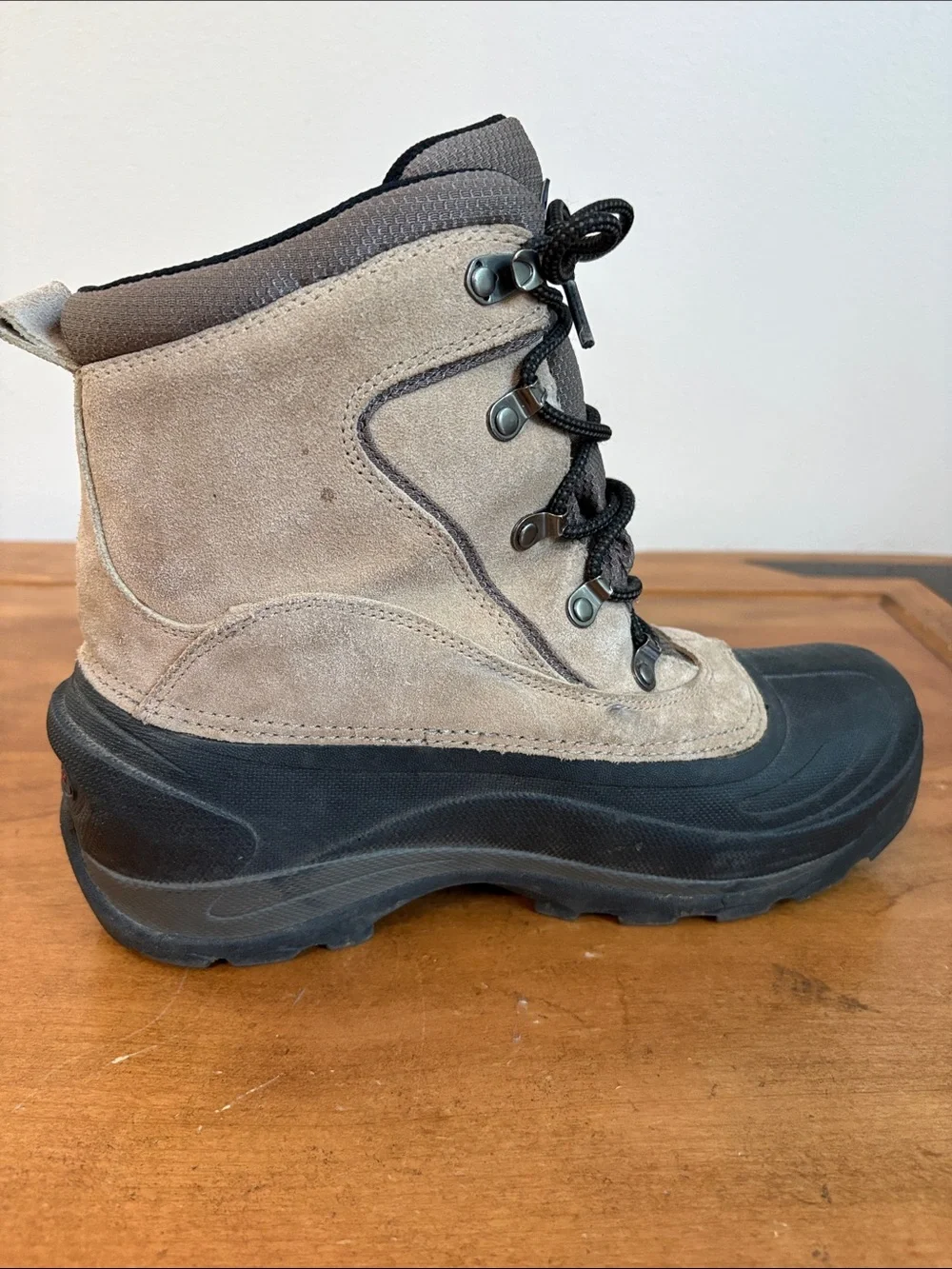 Columbia Cascadian Summit Brown and Black Insulated Winter Boots Size 9